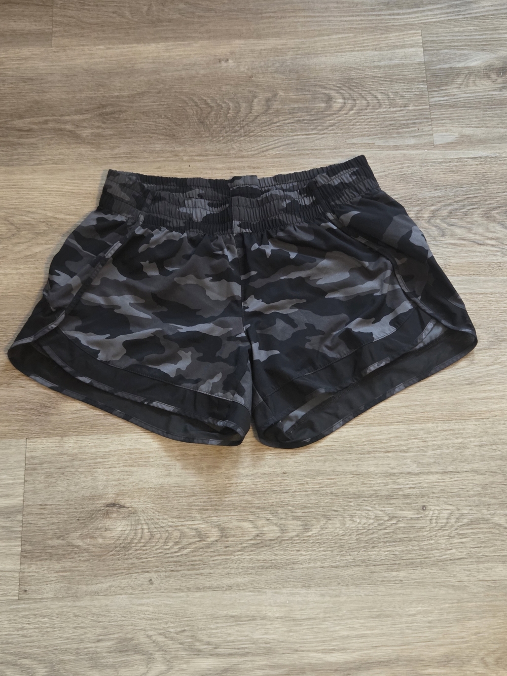 Athleta Black Camo Athletic Shorts - Picture 2 of 7